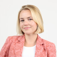 Ellie Hislop  Headshot